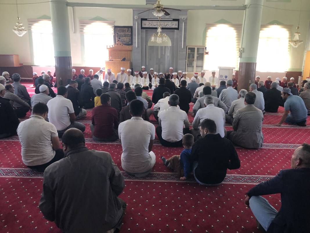 Altınekin Akıncılar’da hafız ve hafizeler için tören 6