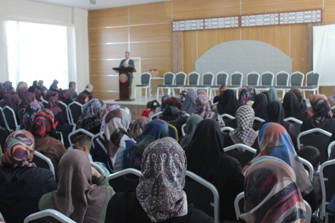 Altınekin Akıncılar’da hafız ve hafizeler için tören 8