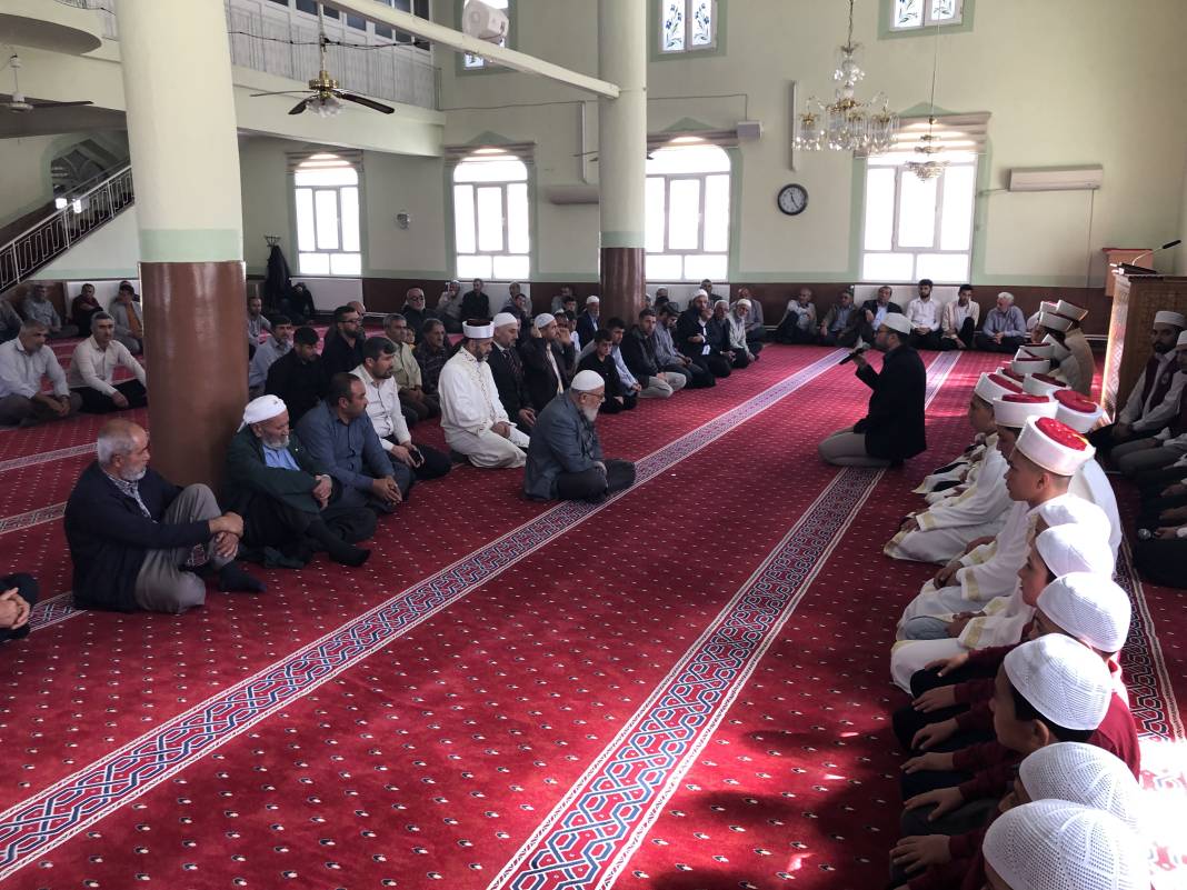 Altınekin Akıncılar’da hafız ve hafizeler için tören 9