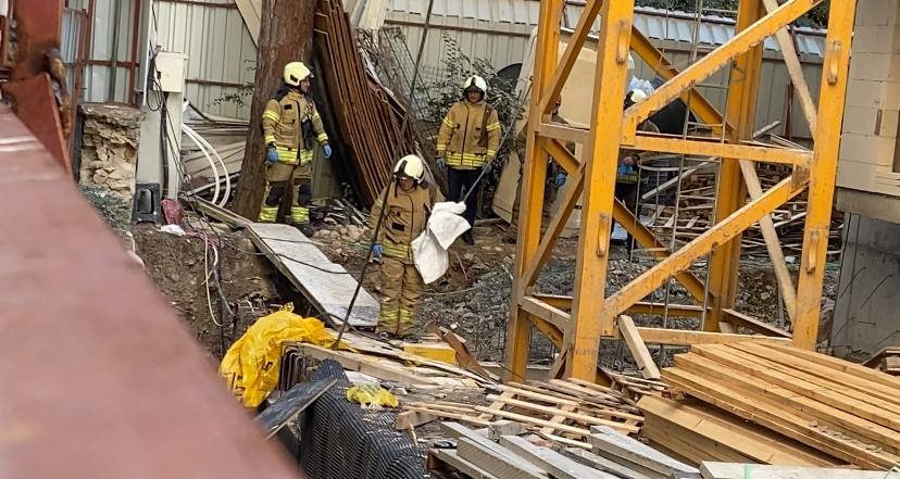 İnşaattan düşen işçi hayatını kaybetti 2