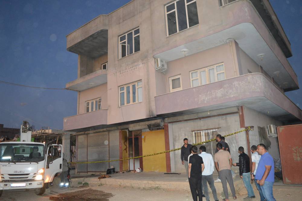 3 katlı evde yangın; 5 yaşındaki Bekir öldü, 12 yaralı 5