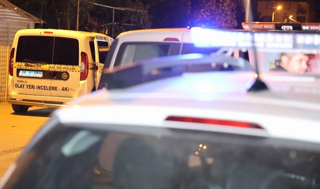 Mahalle yasta! Anne ve 1 yaşındaki oğlu hayatını kaybetti 4