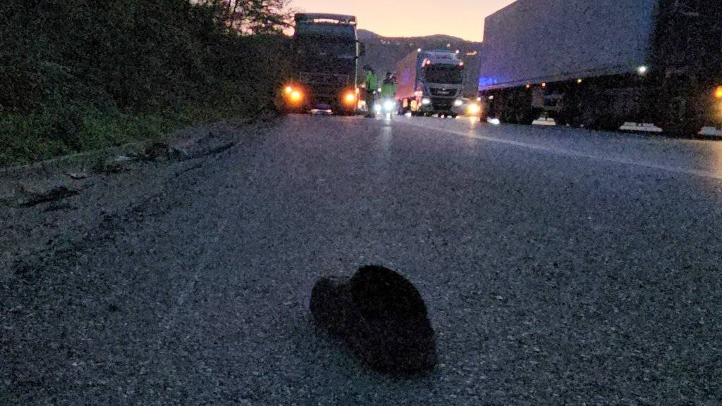 Patlayan lastiği değiştirirken, TIR’ın çarptığı sürücü öldü 3