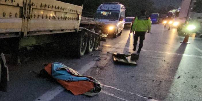 Patlayan lastiği değiştirirken, TIR’ın çarptığı sürücü öldü