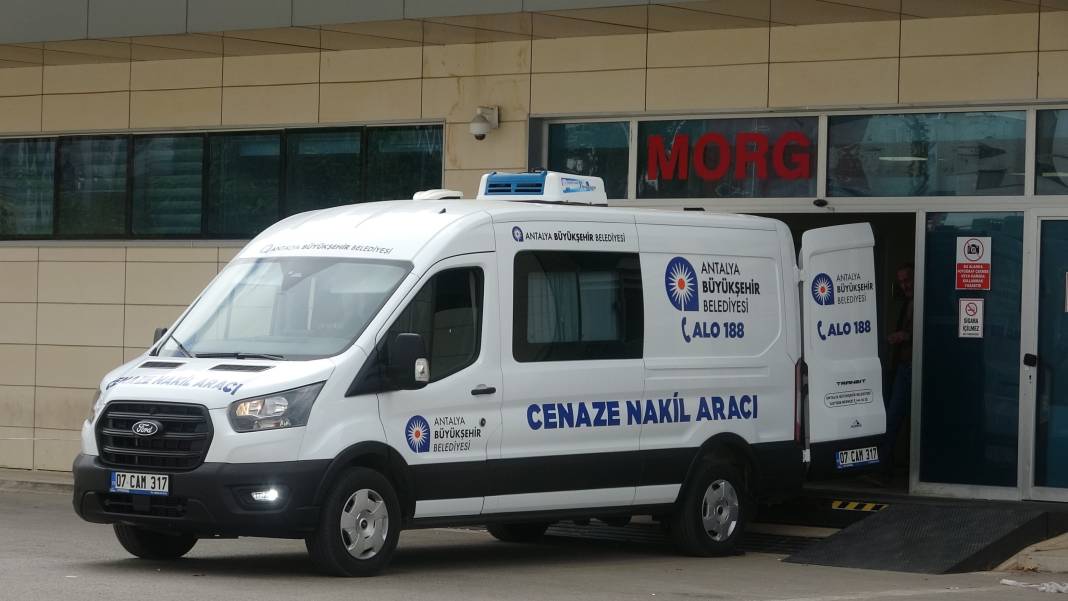 27 yaşındaki genç parkta ölü bulundu! Annenin feryadı yürekleri dağladı 7