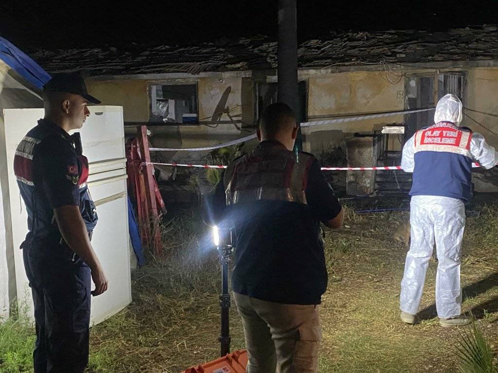 Annesini yaralayıp, mesaj attığını öne sürdüğü iş arkadaşını öldürdü 4