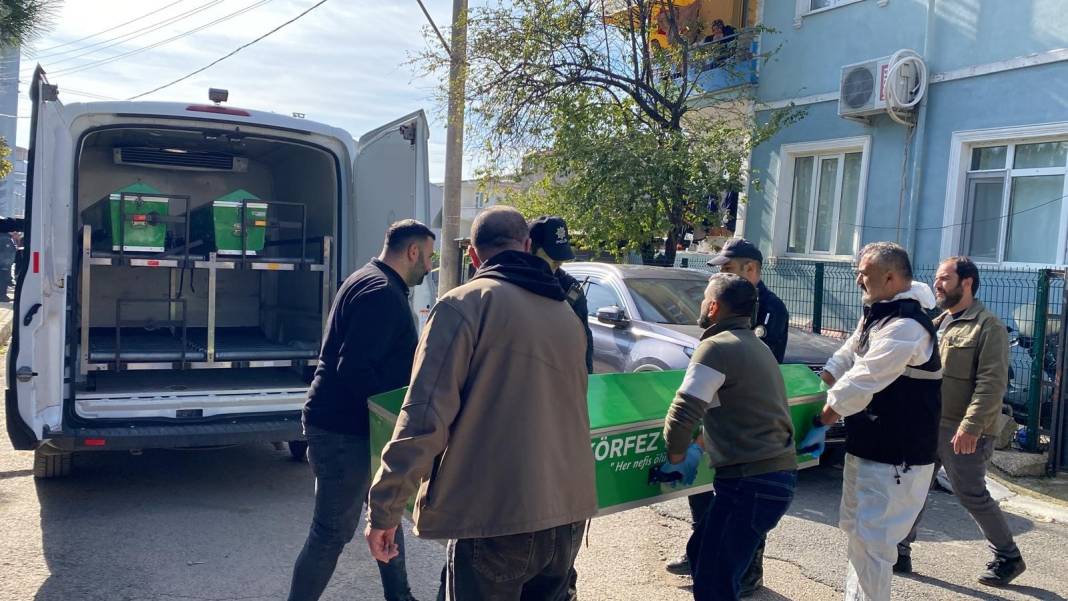 Yer Kocaeli... Eşini bıçaklayarak öldürdü 1