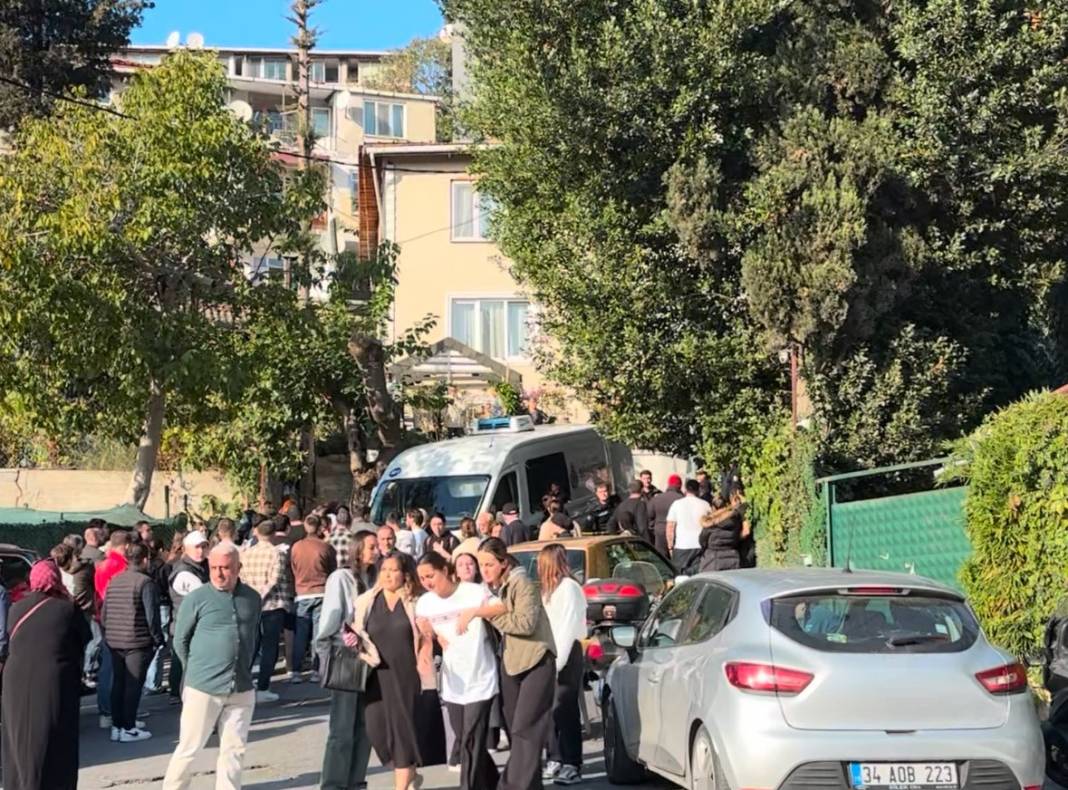 Kız arkadaşı olduğu öne sürülen 2 çocuk annesi kadını öldürdü, aynı silahla intihar etti 2