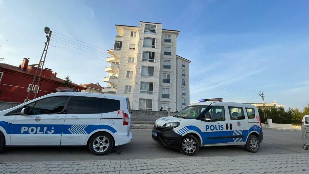 Karaman'da acı ölüm... Öğretmen hayatını kaybetti 1