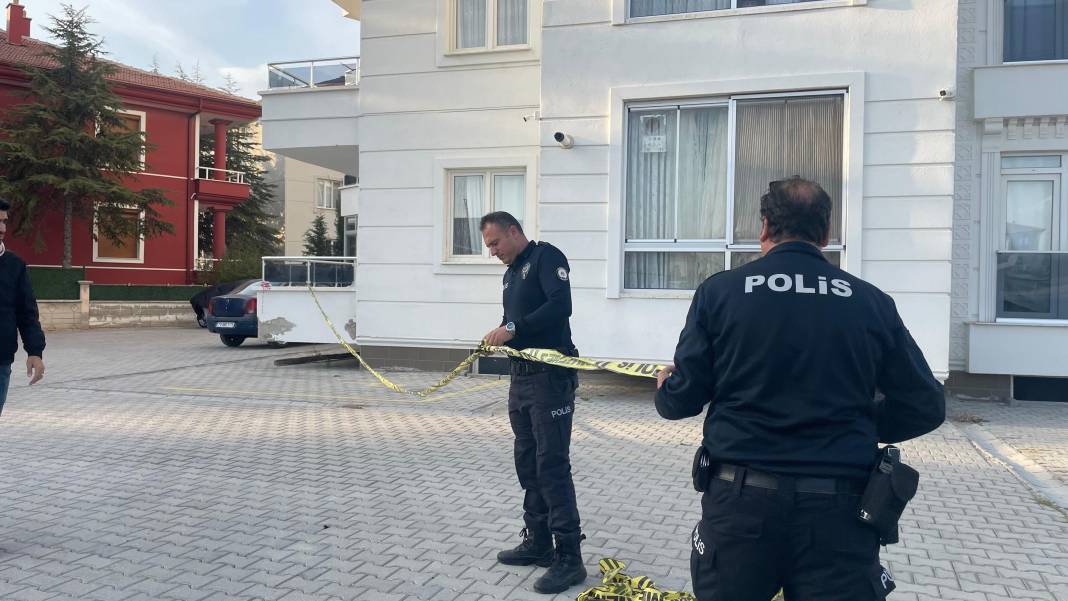 Karaman'da acı ölüm... Öğretmen hayatını kaybetti 6