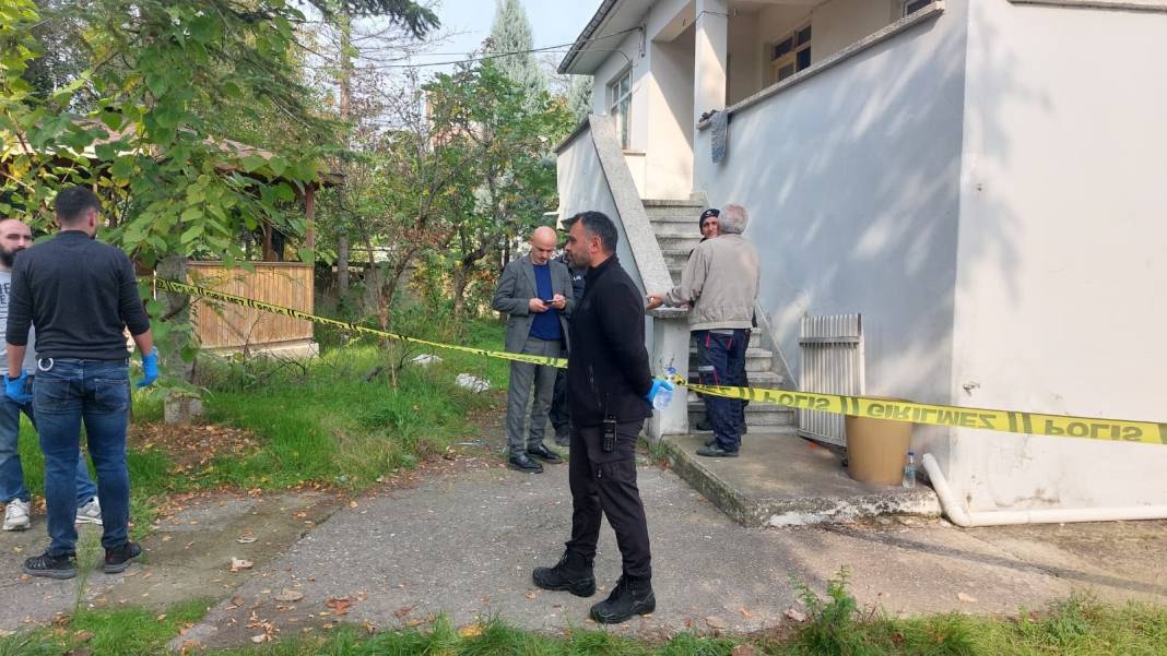 Ziyarete gelen eniştesi evde cansız bedenini buldu 7