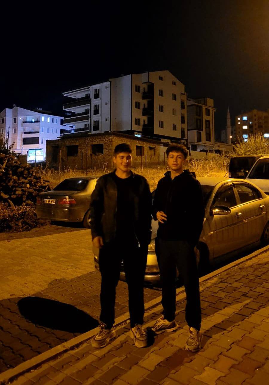 3 çocuğun sürüş keyfi kötü bitti! İkiye bölünen otomobil, iki çocuğa mezar oldu 10