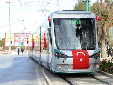 Konya'ya gelen yeni tramvay yolcu taşımaya başladı 16