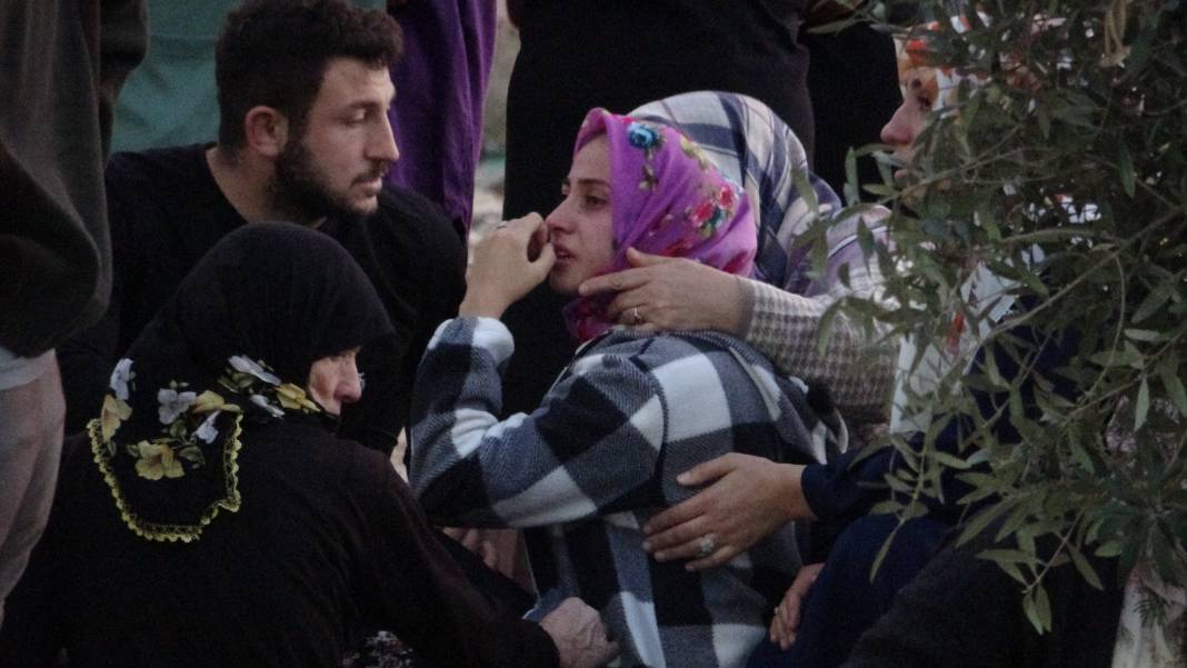 Polis dehşet saçtı! Eşi ve 2 çocuğunun katili oldu 2