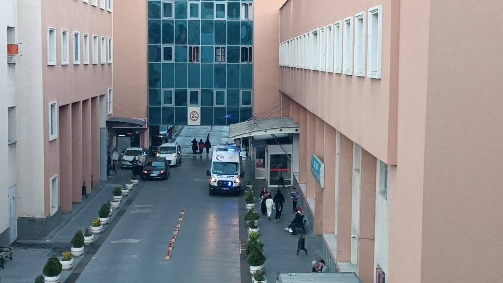 Beton parçaları inşaat işçilerinin üzerine düştü: 1 ölü, 1 yaralı 1