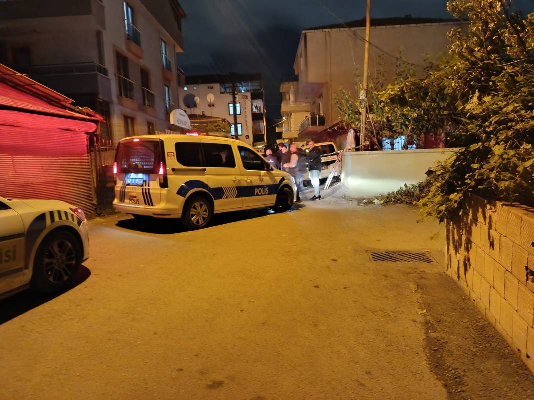 Kocaeli'de eski eş dehşeti! Birini öldürdü, diğerini yaraladı 5