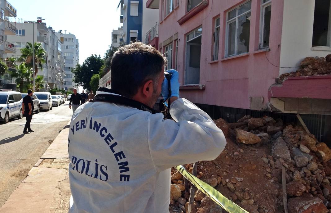 Kentsel dönüşüm için boşaltılan binada yangın çıktı: 1 ölü 3