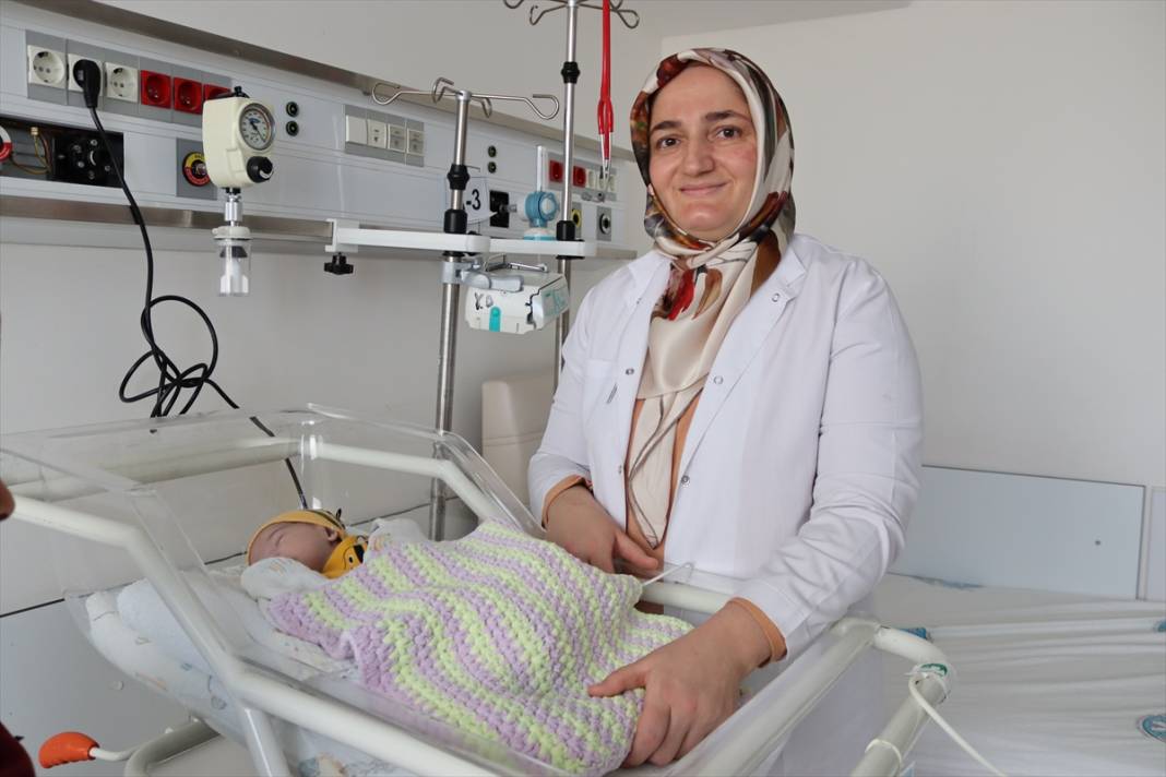 Konya'da 13 günlük bebek hayata böyle tutundu 6