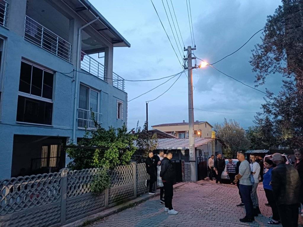 Engelli kızını pompalı tüfekle öldürüp, intihar etti 5