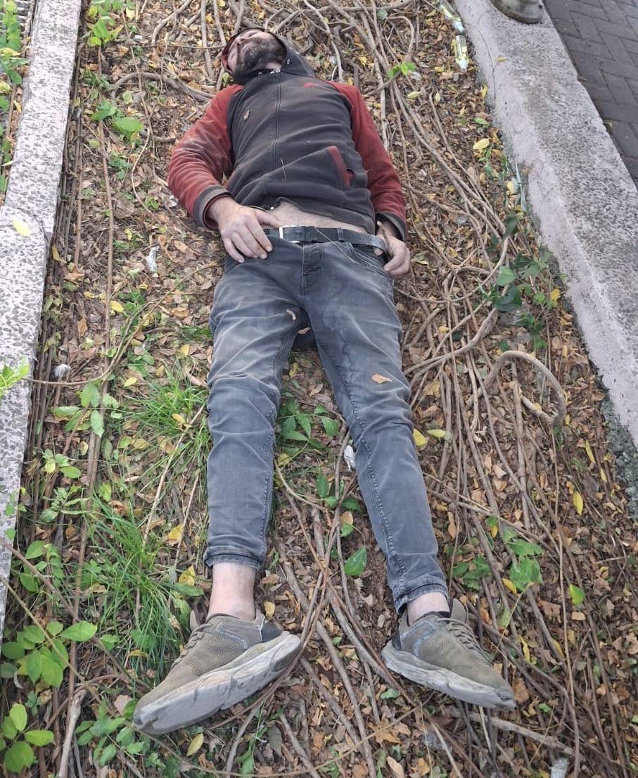 Hastane bahçesinde baygın bulunan şahıs hayatını kaybetti 2