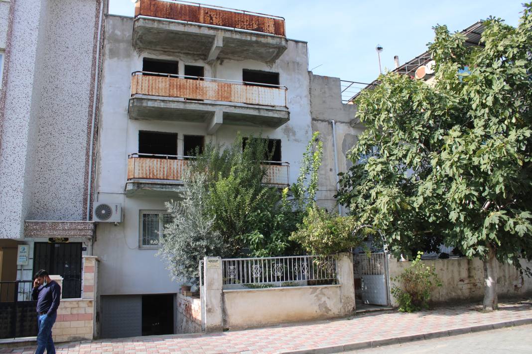 Yer Aydın... Komşuları fark etti, ölü bulundu 7