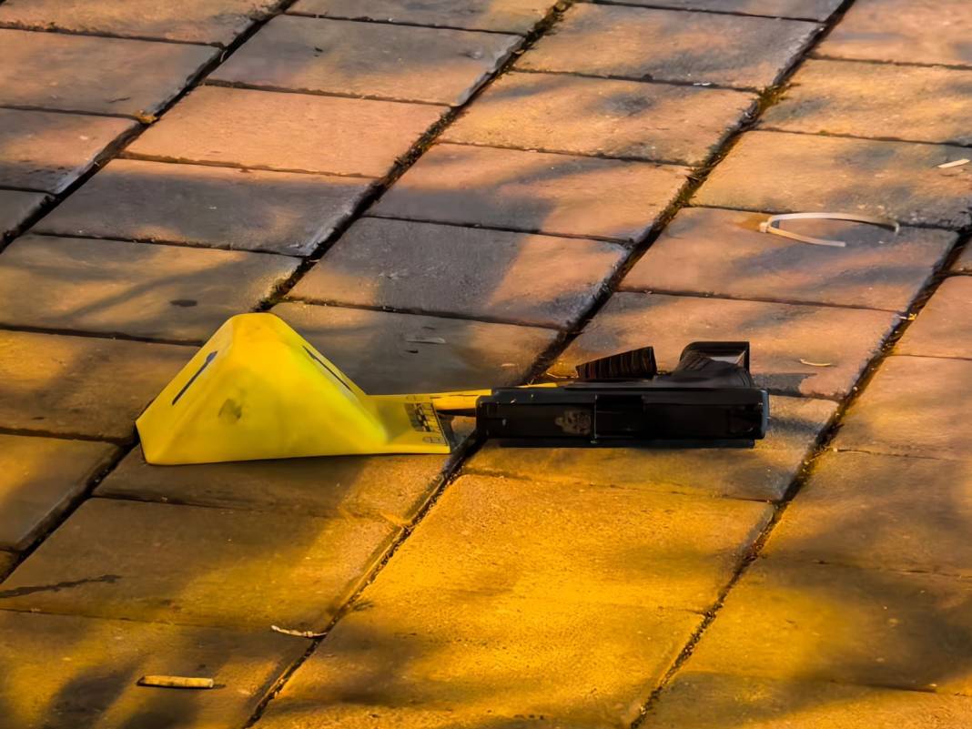 Cadde üzerinde silahlı tartışma ... Hayatını kaybetti 3