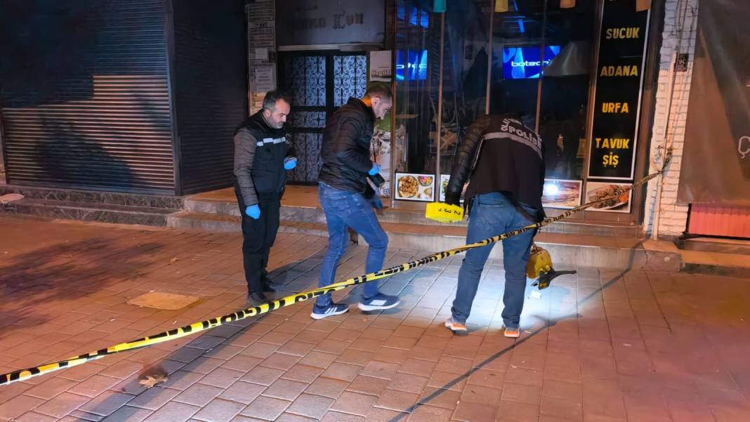 Cadde üzerinde silahlı tartışma ... Hayatını kaybetti 5