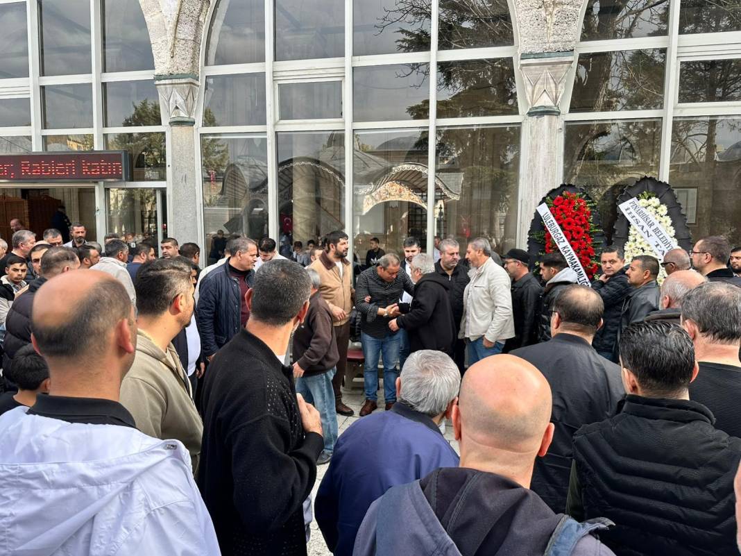 Genç kız duvağıyla son yolculuğuna uğurlandı 2