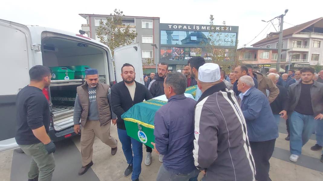 Sakarya'da anne ve oğlu ölüm ayırdı! Önce annesi, sonra kendisi... 4