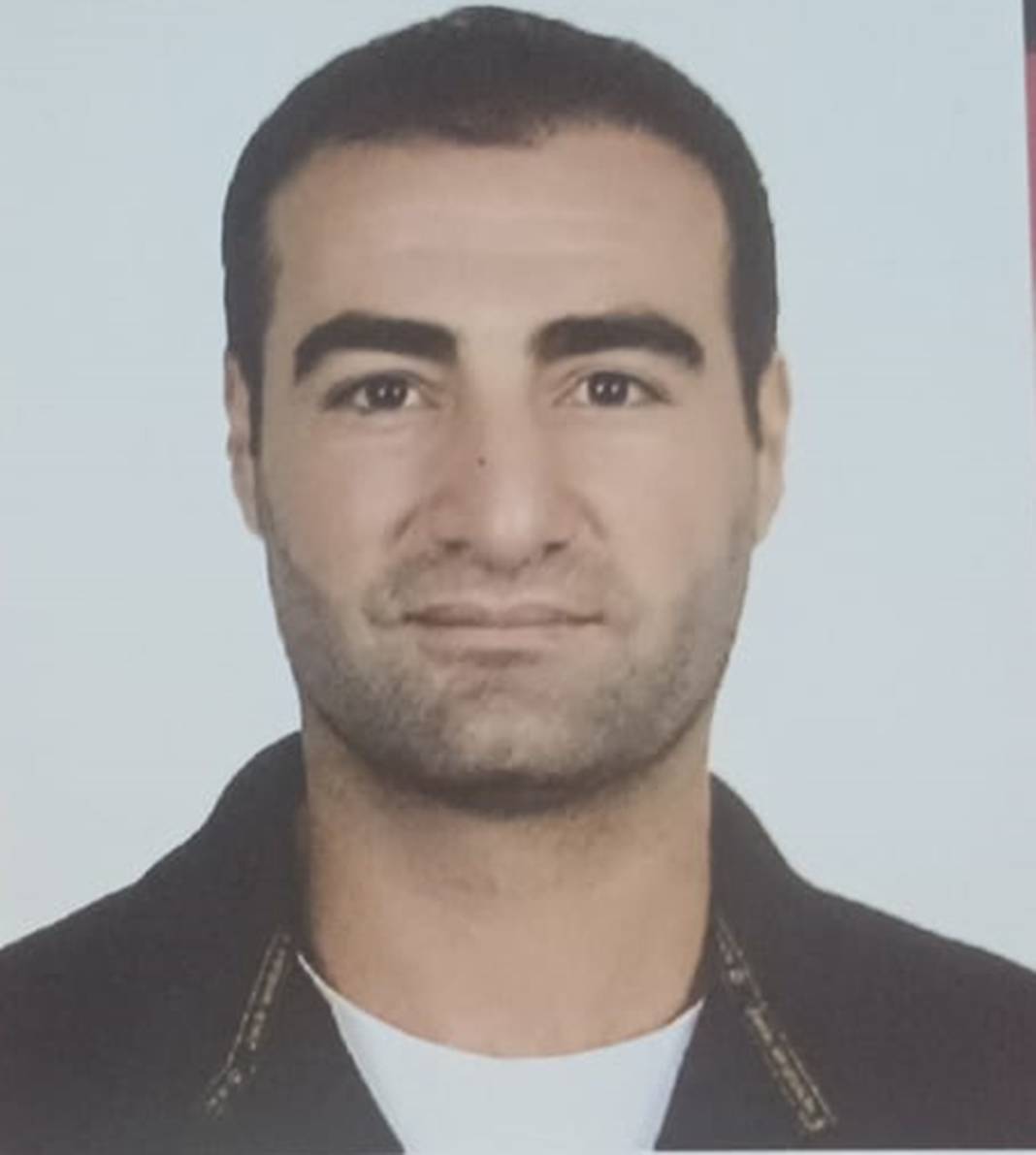 Mardin'de anne, baba ve 5 yaşındaki kızları, başlarından vurulmuş halde ölü bulundu 12