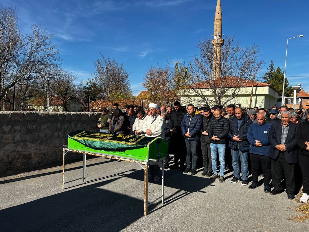 Kayseri bu acıyı konuşuyor... Toprağa verildi 5