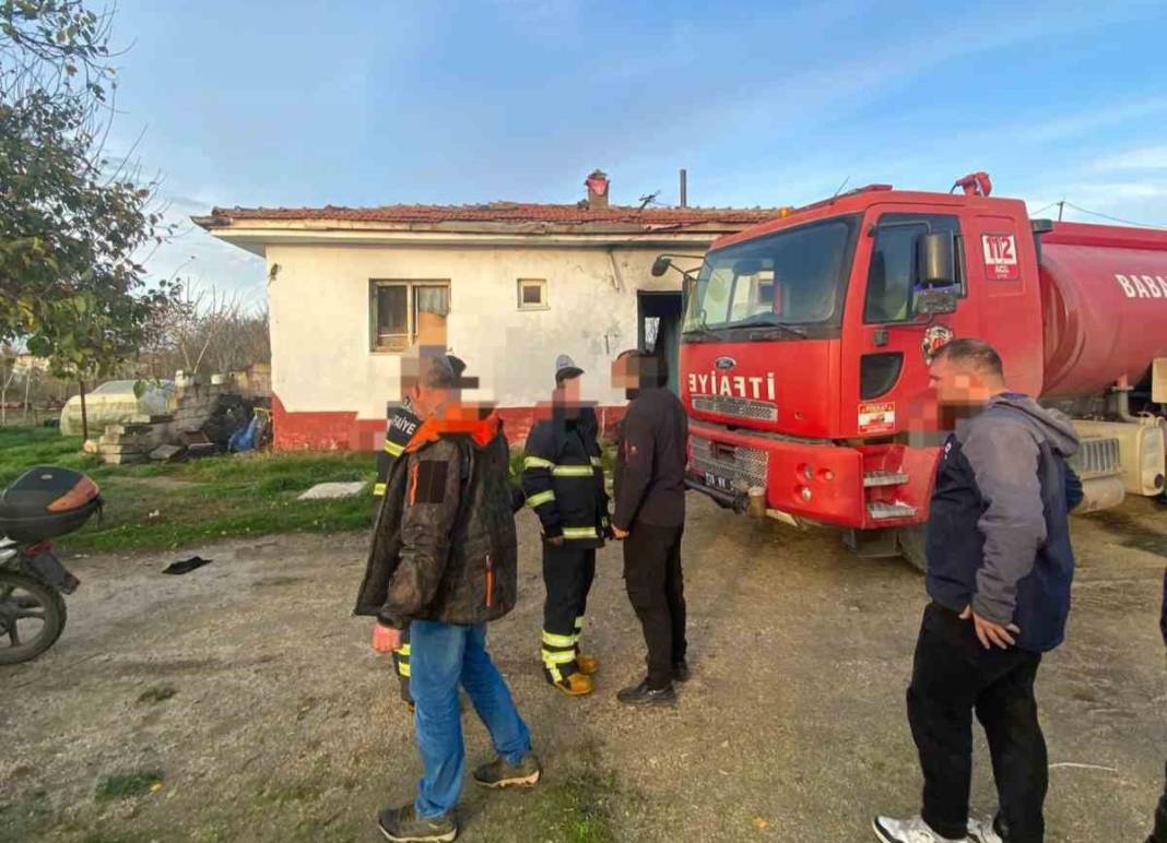 Eski eşi ile kız arkadaşının yaşadığı evi ateşe verdi: 1 ölü, 1 yaralı 3
