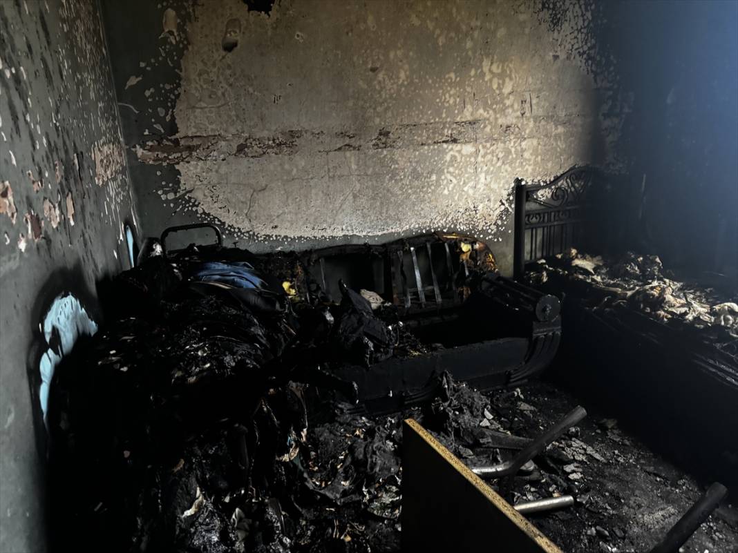 Eski eşi ile kız arkadaşının yaşadığı evi ateşe verdi: 1 ölü, 1 yaralı 5