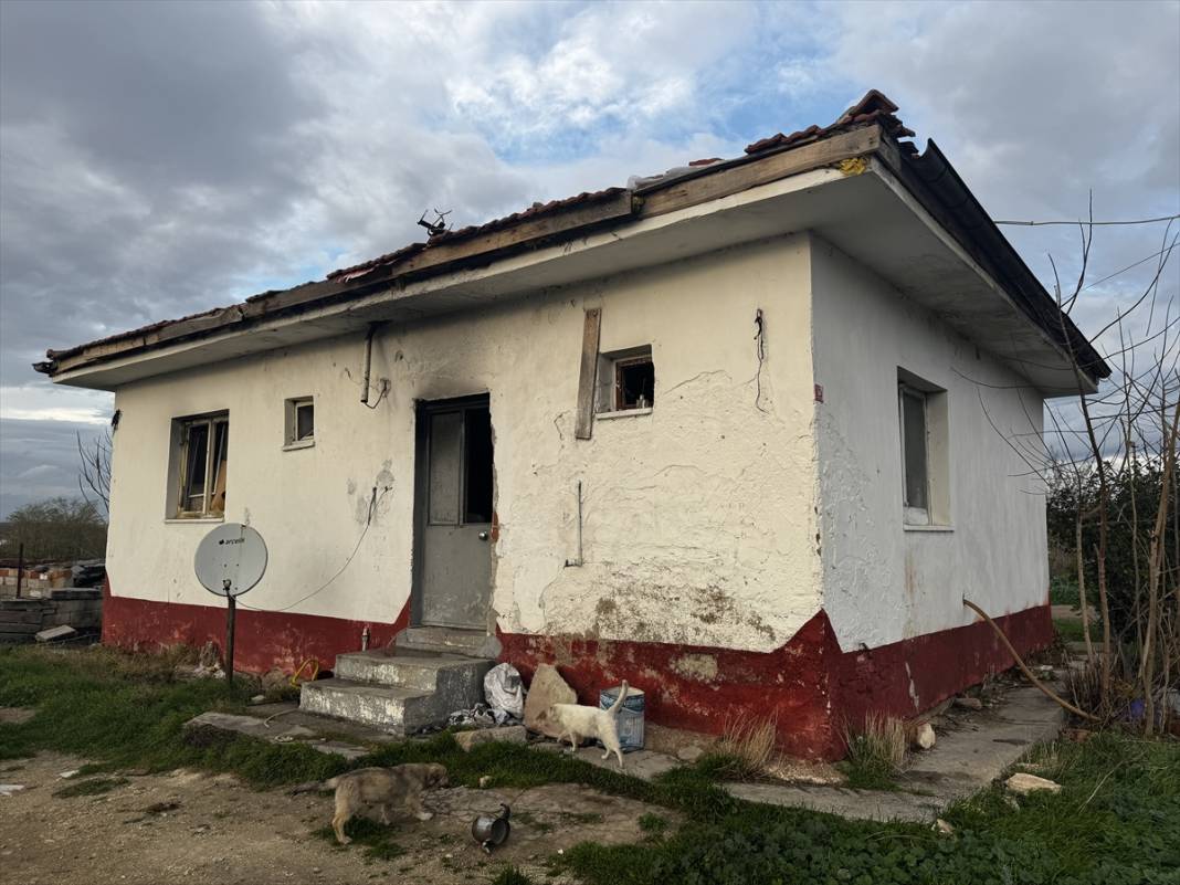 Eski eşi ile kız arkadaşının yaşadığı evi ateşe verdi: 1 ölü, 1 yaralı 7