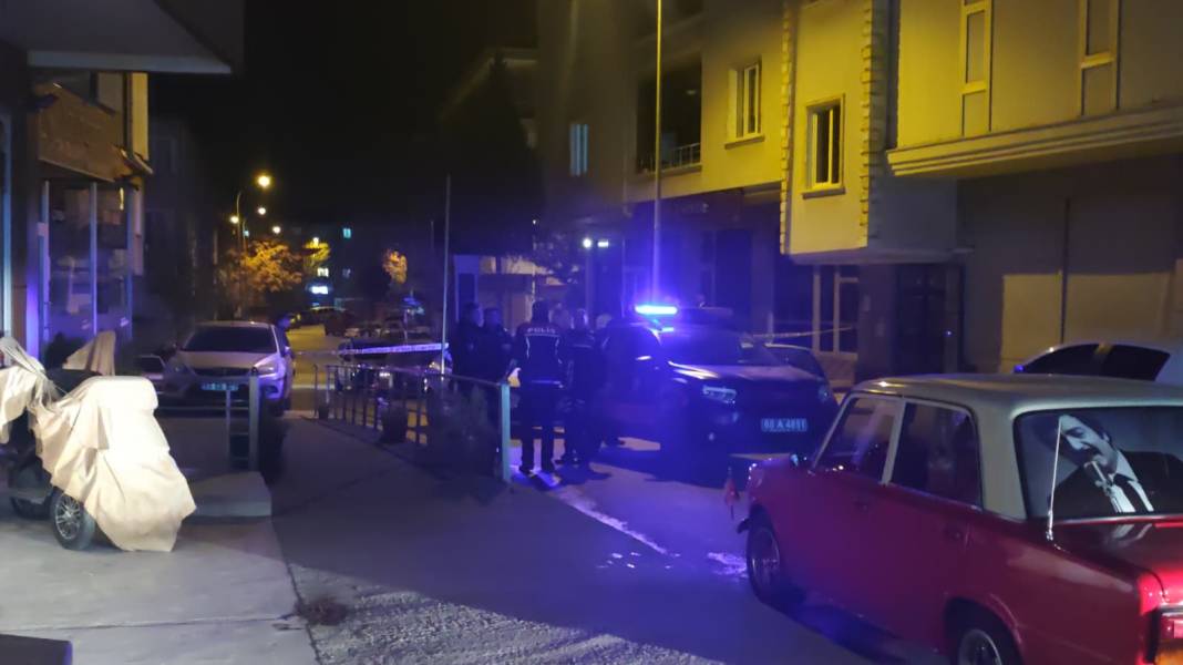 Aksaray’da satırlı kavgada kan aktı! 2