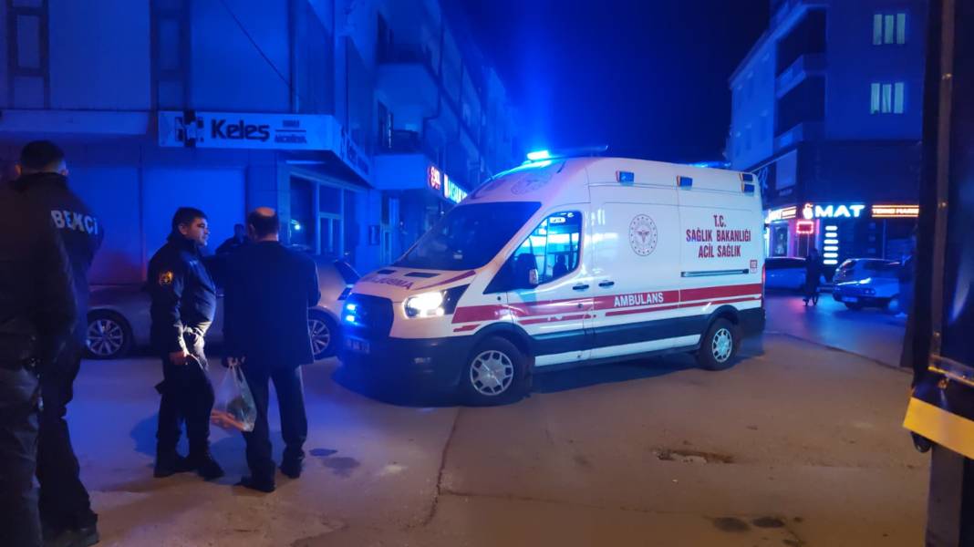 Aksaray’da satırlı kavgada kan aktı! 3