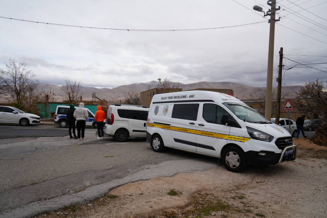 Niğde'de genç metruk binada ölü bulundu 5