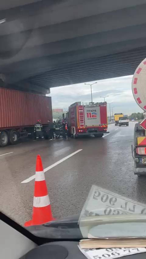 Kocaeli'nde korkunç kaza! Kullandığı tırın altında can verdi 2