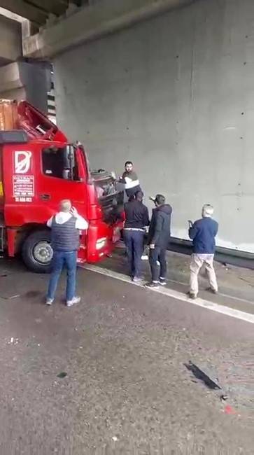 Kocaeli'nde korkunç kaza! Kullandığı tırın altında can verdi 4