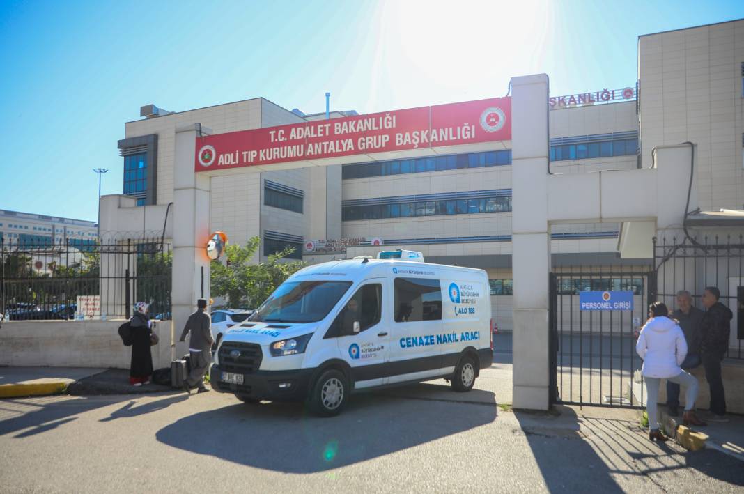 Motosiklet kazasında ölen gencin cenazesini gözyaşları içinde aldılar 7