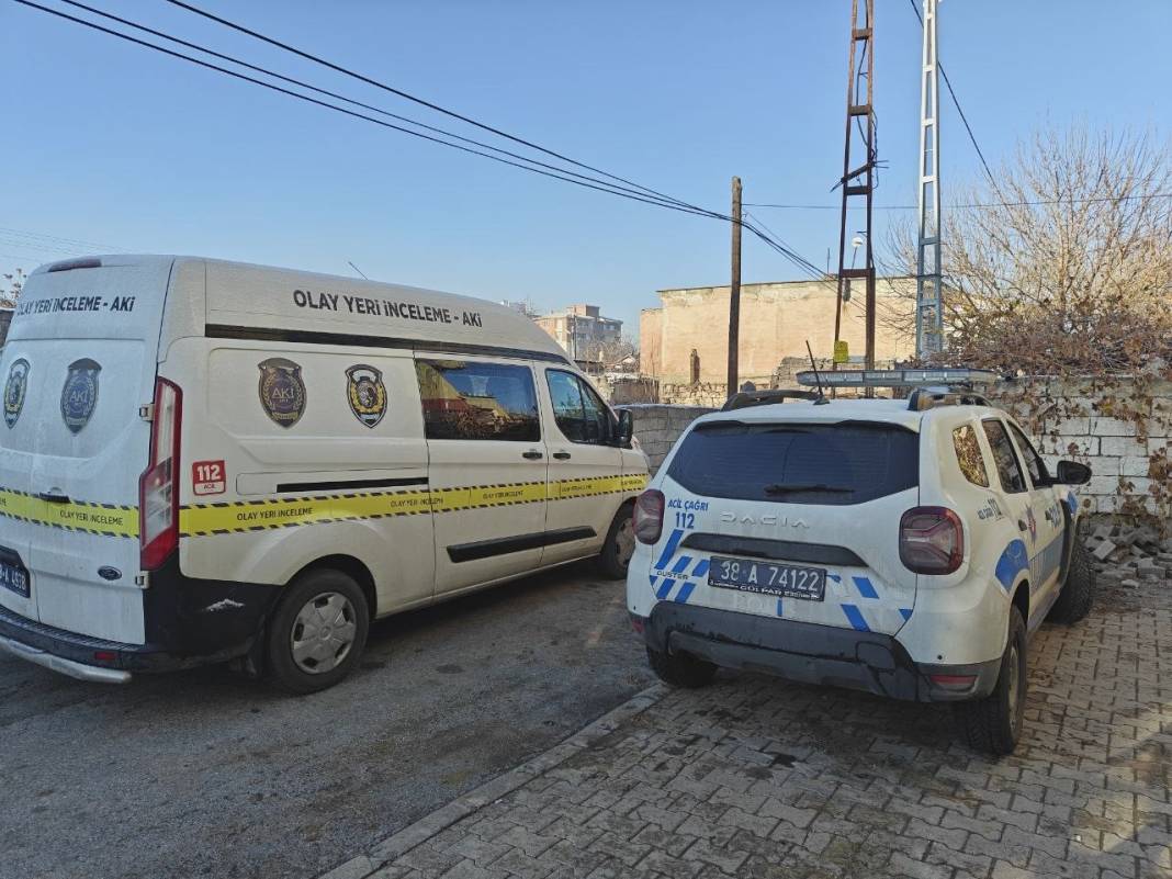 Kayseri'de acı olay! Evine girdiler, ölüsünü buldular 2
