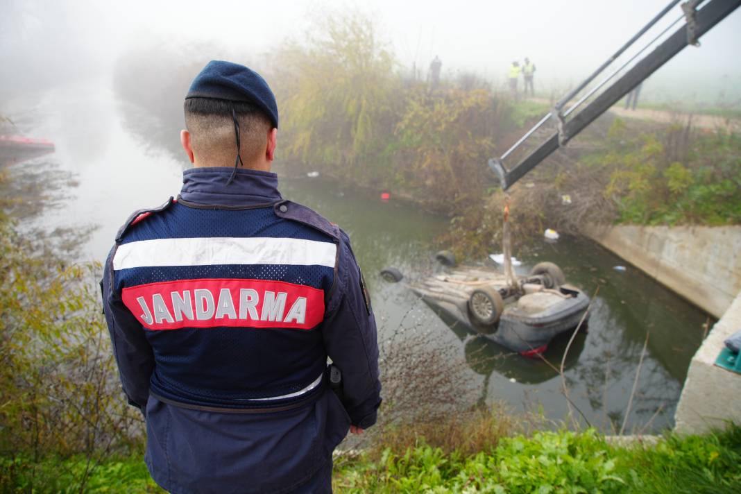 Arkadaşlarını kazada ölüme terk edip kaçtılar! 1