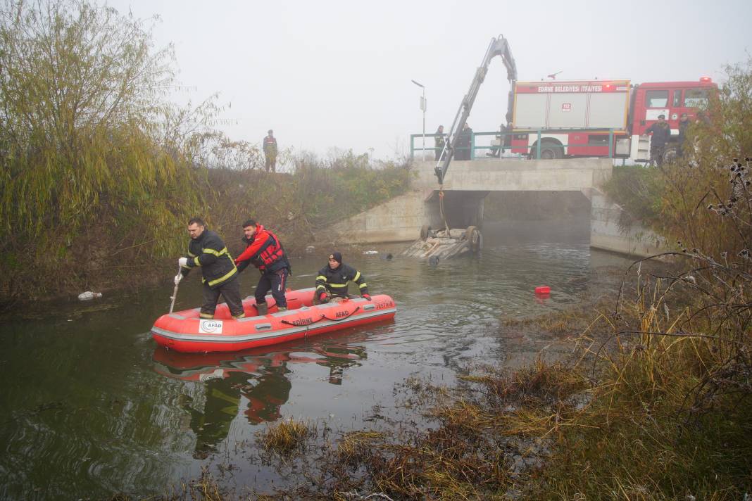 Arkadaşlarını kazada ölüme terk edip kaçtılar! 2