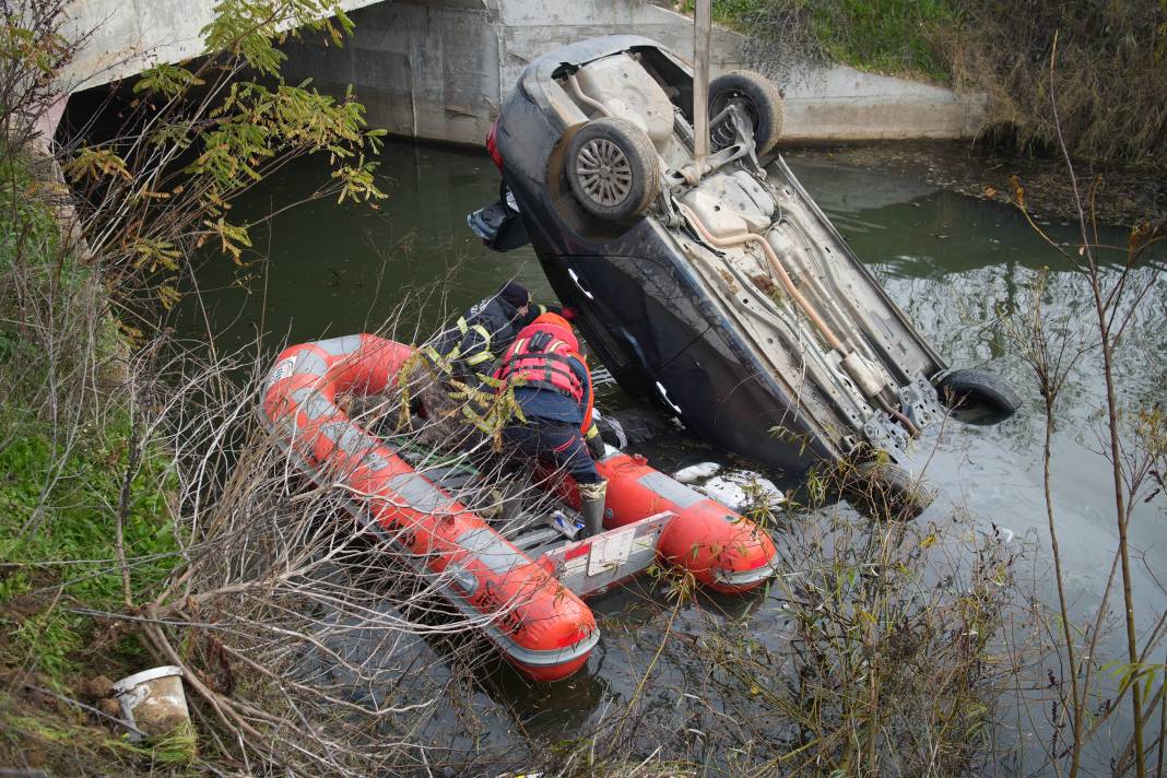 Arkadaşlarını kazada ölüme terk edip kaçtılar! 4