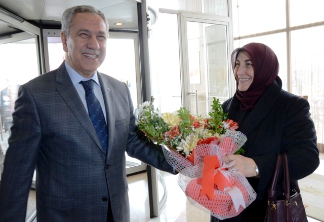 Başbakan Yardımcısı Arınç, Konya'da 3