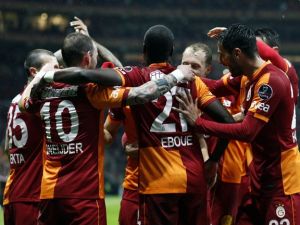 Galatasaray 6 - Akhisar Belediyespor 1