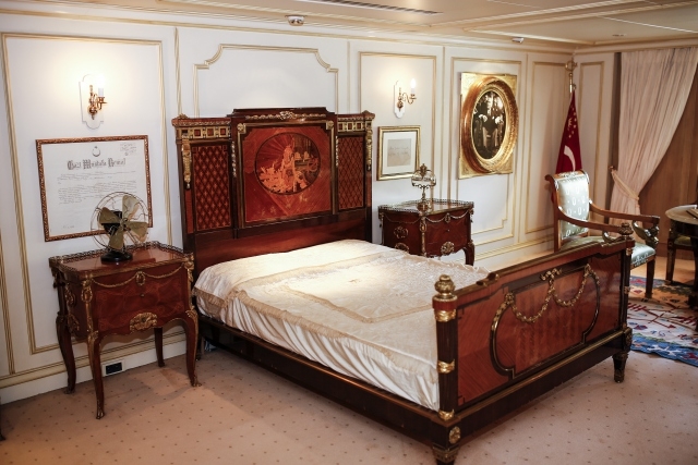 Atatürk'ün yatı "savarona" kullanıma hazır 11