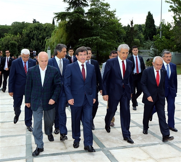 Davutoğlu Erbakan'ı ziyaret etti 11