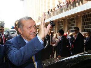 Erdoğan Endonezya'da Cuma namazı kıldı