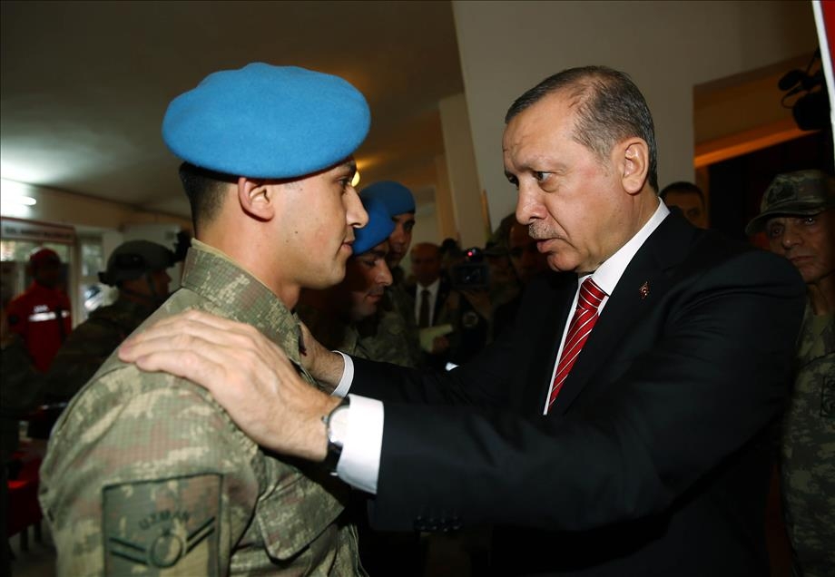 Cumhurbaşkanı Erdoğan'dan güvenlik güçlerine ziyaret 1